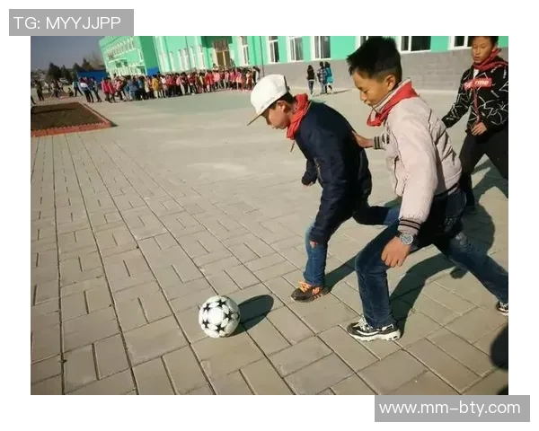 快乐足球主题班会让我们一起感受足球的魅力与团队精神的力量